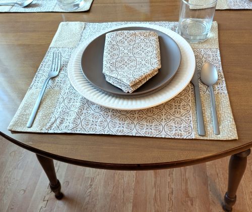 Beige Medallion Placemat Napkin Set - Image 9