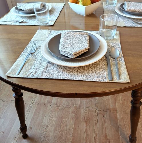 Beige Medallion Placemat Napkin Set - Image 6