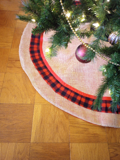Red & Black Buffalo Burlap Tree Skirt