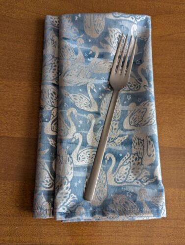 Charmed Bird Dinner Table Napkins - Image 6