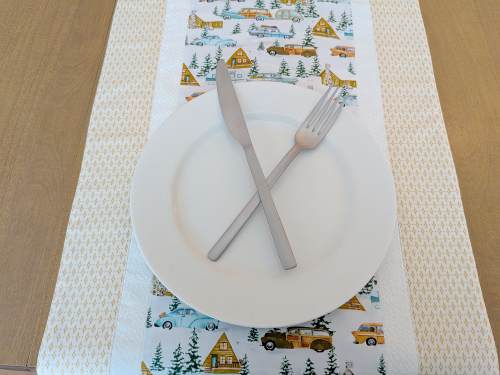 Camper Christmas Table Runner Gold - Image 4