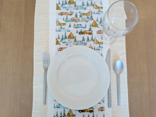 Camper Christmas Table Runner Gold - Image 2
