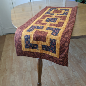 Country Birds Farmhouse Table Runner
