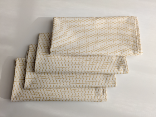 Cream and Gold Dinner Table Napkins - Image 7