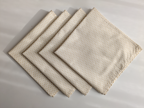Cream and Gold Dinner Table Napkins - Image 8