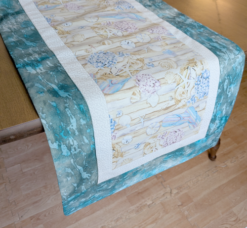 Flip-Flop Table Runner Blue - Image 9