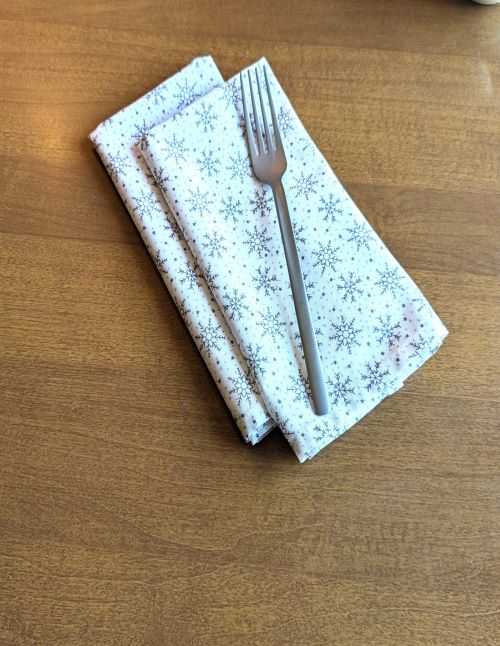 Silver Snowflakes Dinner Table Napkins - Image 3