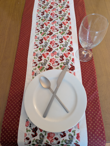 Hats and Mittens Burgundy Table Runner - Image 9