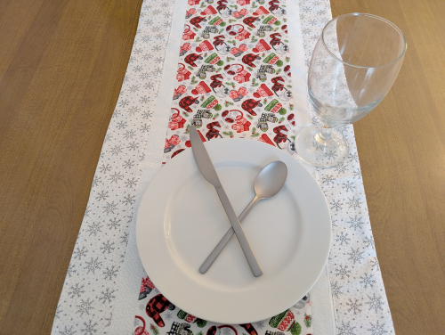Hats and Mittens White Table Runner - Image 6