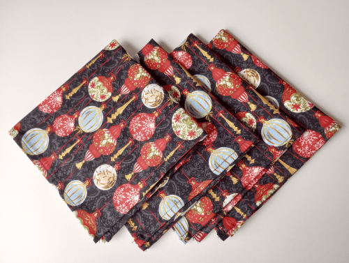 Holiday Wishes Dinner Table Napkins - Image 5