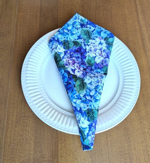 Hydrangea Dinner Table Napkins - Image 8