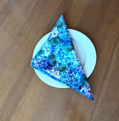 Hydrangea Dinner Table Napkins - Image 7