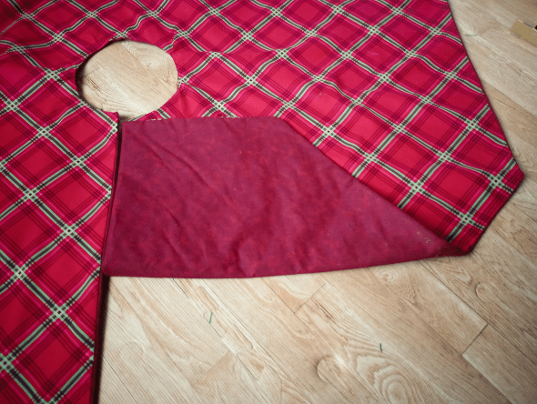 Tartan Plaid Christmas Tree Skirt - Image 6