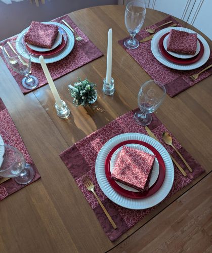 Bordeaux Damask Placemat Napkins Set - Image 8