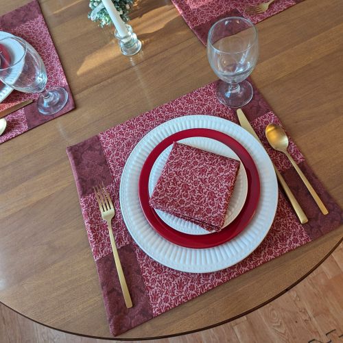 Bordeaux Damask Placemat Napkins Set - Image 4