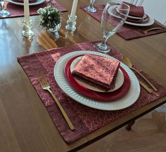 Bordeaux Damask Placemat Napkins Set - Image 6