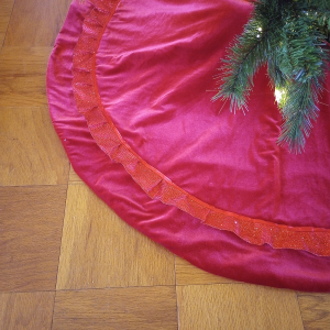Christmas Red Velvet Tree Skirt