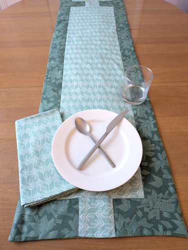 Stone Sage Table Runner Napkin Set