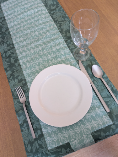Modern Green Table Runner - Image 5