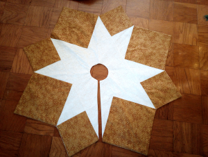 White Gold Tree Skirt Star - Image 5