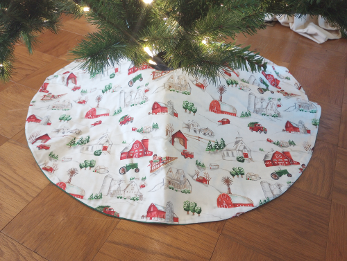 Farmhouse Christmas Tree Skirt - Image 5
