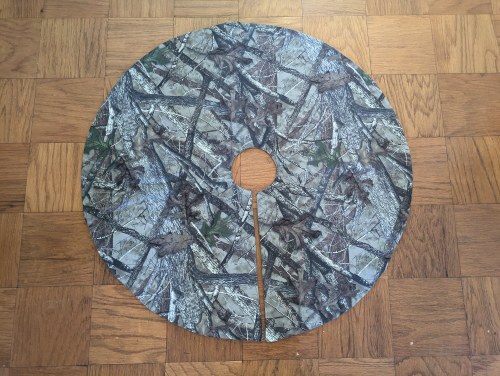 Woodland Camo Tree Skirt - Image 4