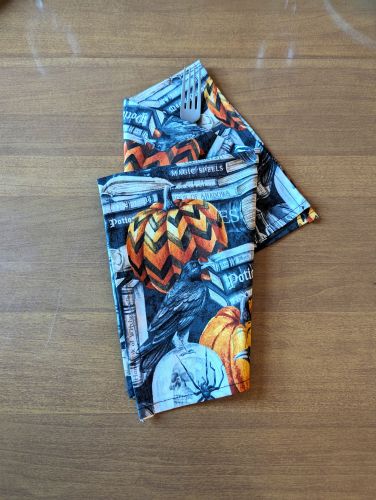 Haunted Harvest Dinner Table Napkins - Image 4