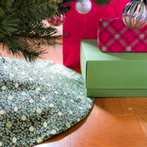 Elegant Green Tree Skirt, Ornament Tree Skirt, Christmas Tree Skirt, Large Tree Skirt, Luxury Tree Skirt, Quilted Tree Skirt, Handmade Supreme Accents