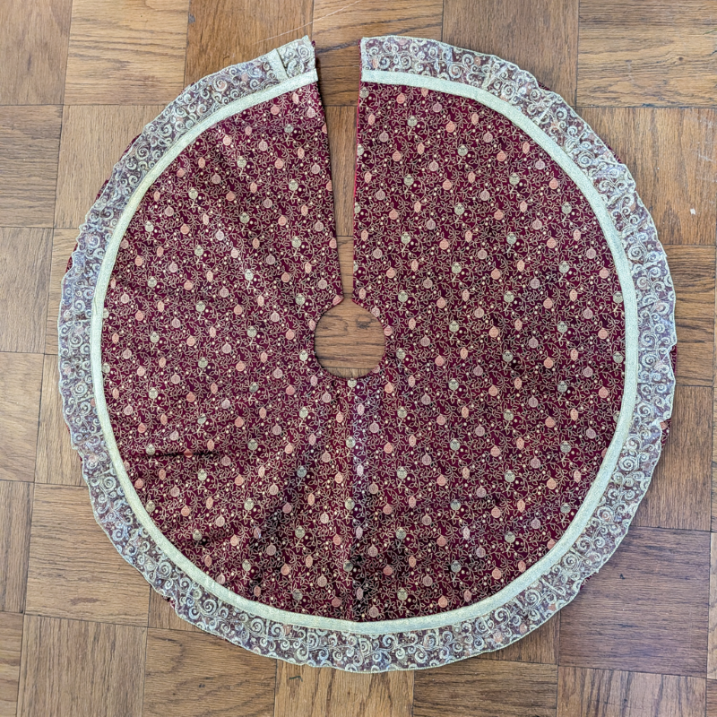 Elegant Red Tree Skirt, Ornament Tree Skirt, Christmas Tree Skirt, Large Tree Skirt, Luxury Tree Skirt, Quilted Tree Skirt, Handmade Supreme Accents