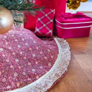 Elegant Red Tree Skirt, Ornament Tree Skirt, Christmas Tree Skirt, Large Tree Skirt, Luxury Tree Skirt, Quilted Tree Skirt, Handmade Supreme Accents