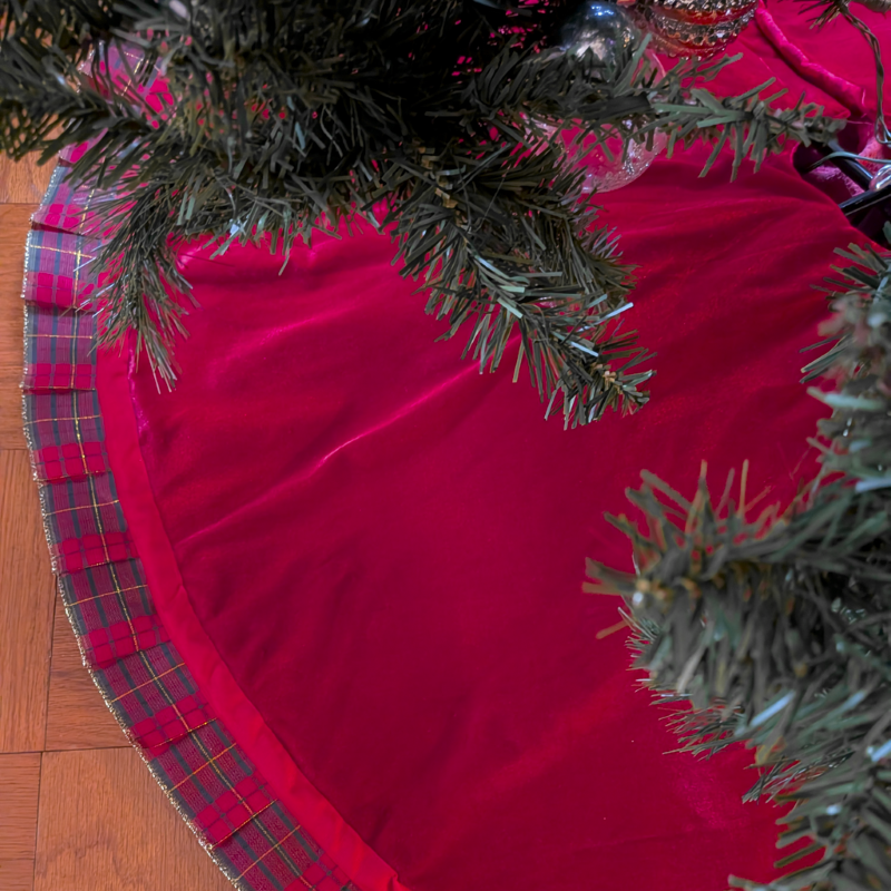 Red Velvet Tree Skirt with Tartan Trim Large Tree Skirt Luxury Tree Skirts Handmade tree Skirt Quilted Tree Skirt Supreme Accents