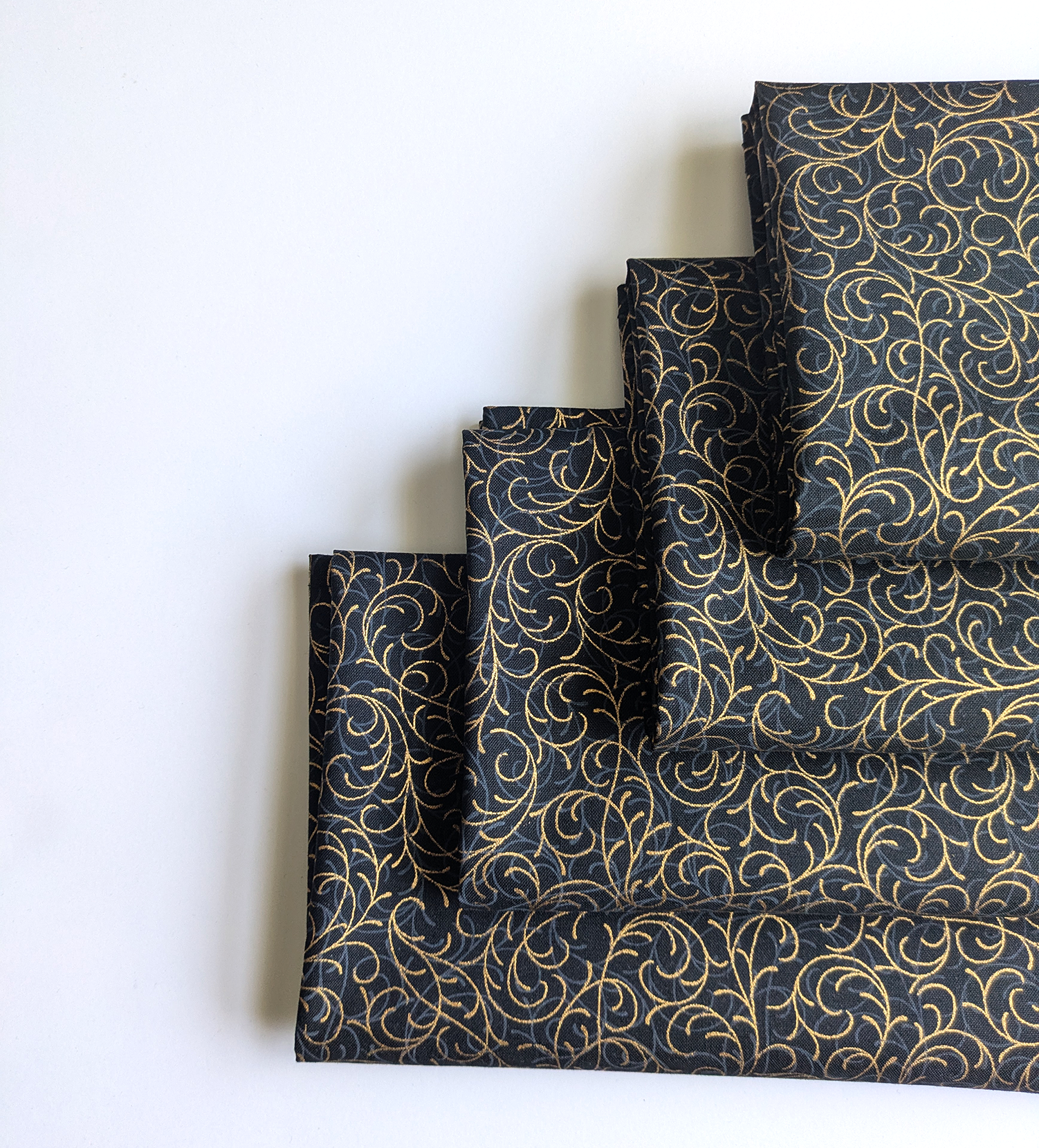 Black and Gold Dinner Table Napkins Fabric napkins Dining napkins Handmade Cotton Napkins Holiday Napkins Christmas Napkins Supreme Accents